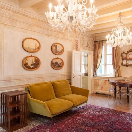 Explore Venice From A Sophisticated Hideaway In San Polo 外观 照片