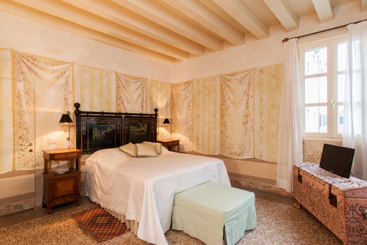 Explore Venice From A Sophisticated Hideaway In San Polo 外观 照片