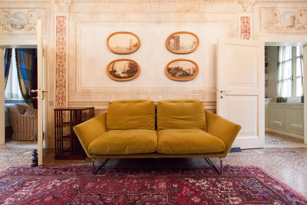 Explore Venice From A Sophisticated Hideaway In San Polo 外观 照片